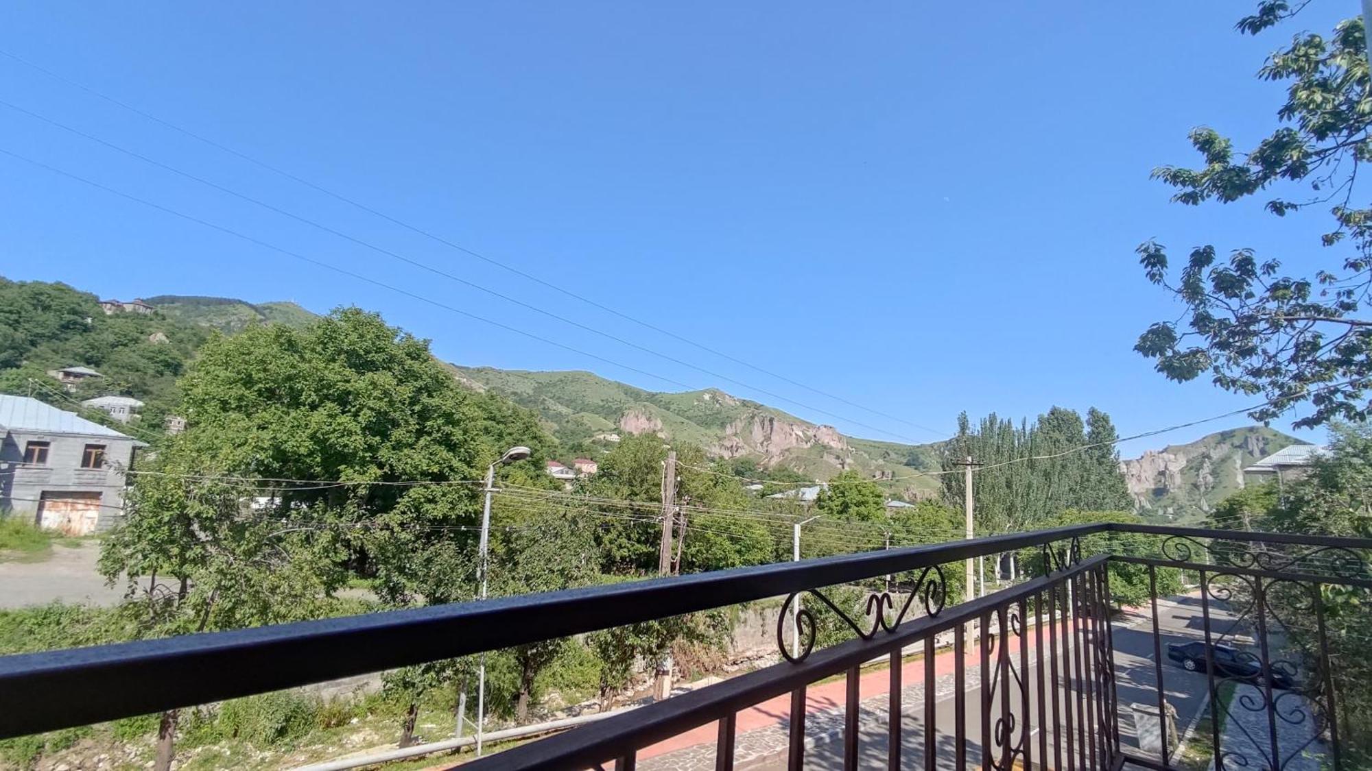 Mthnadzor Hotel Goris Exterior photo